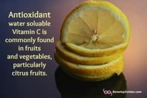 Lemon slices rich in antioxidants and vitamin C